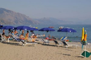 spiaggia attrezzata