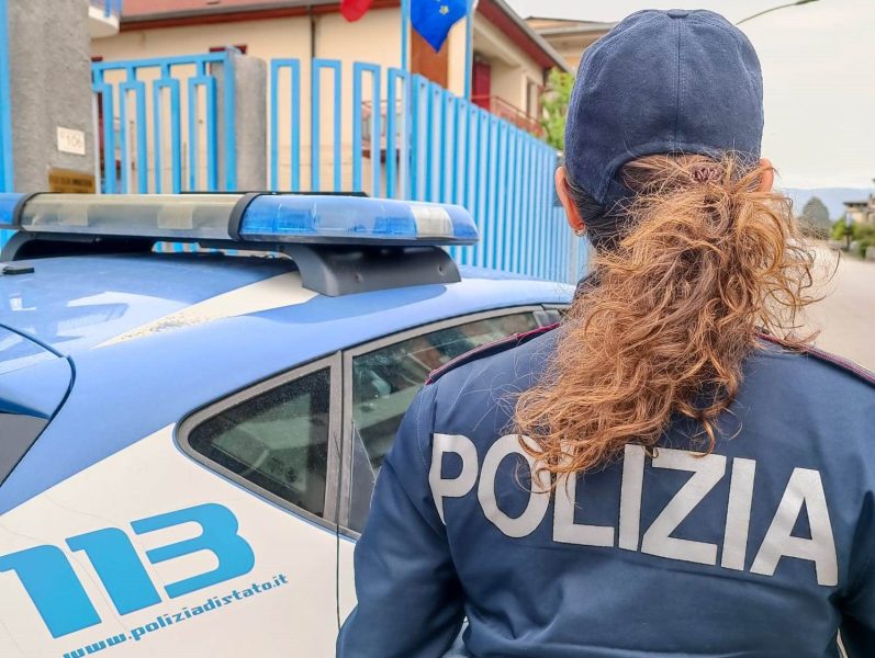 Taurianova Rc Polizia Di Stato Gli Agenti Del Commissariato