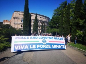 10-viva-le-forze-armate-pace-e-amore-no-grazie