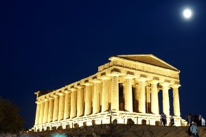 2-agrigento-tempio-della-concordia-di-notte