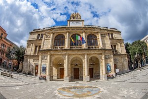 5-ilteatro-vittorio-emanuele-di-messina